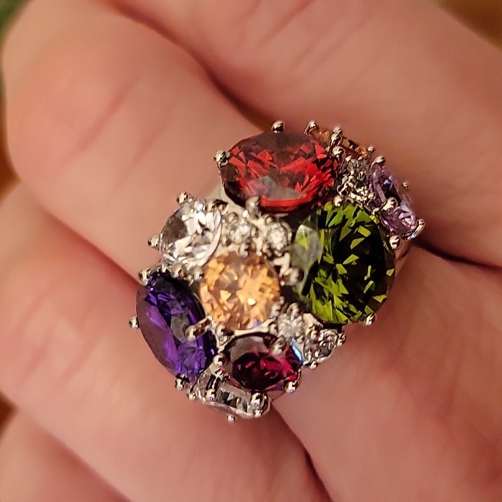 Super Sparkly Avon Silver Statement Cocktail Ring… - image 3